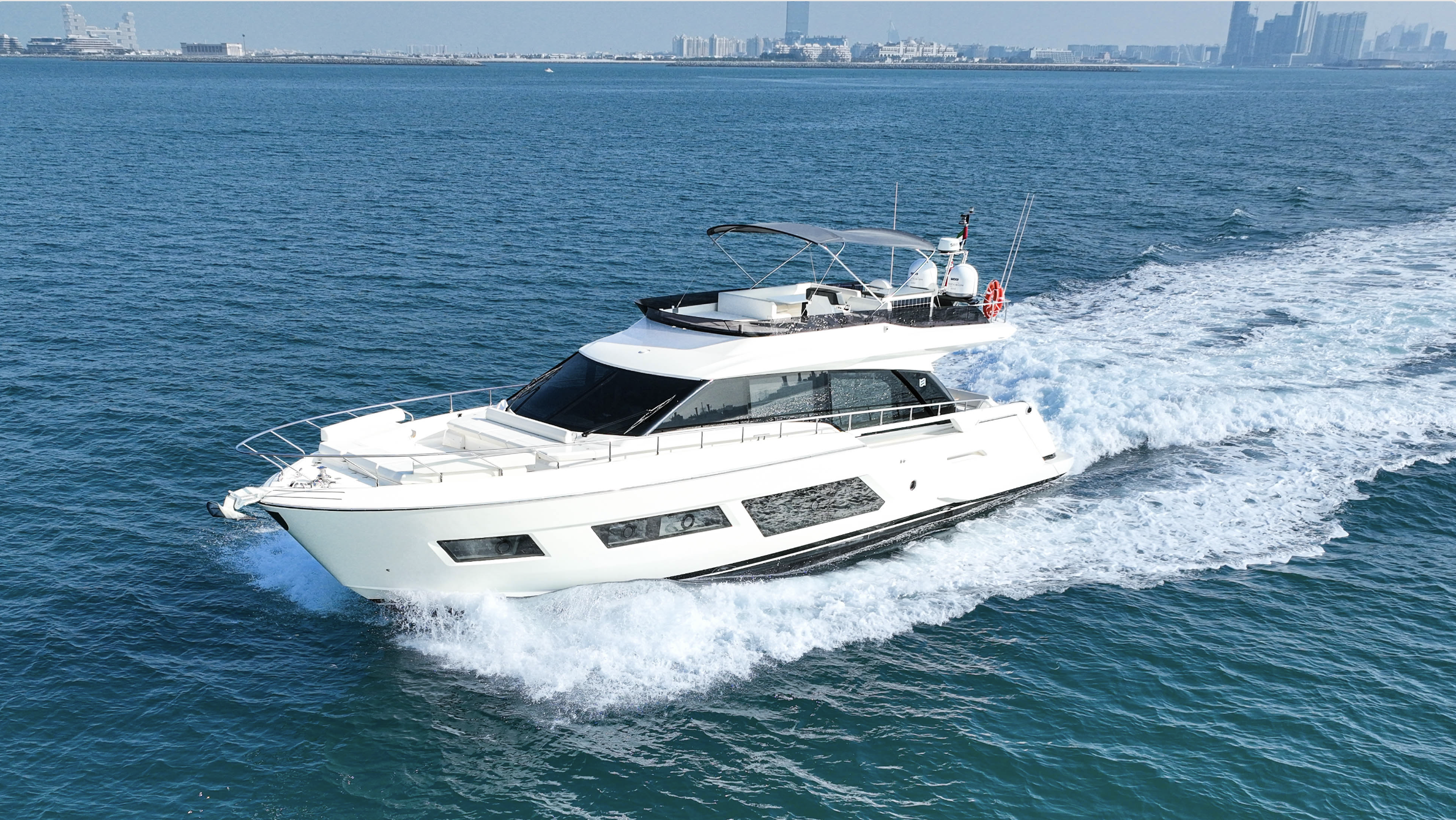 FERRETI 670