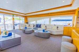 saloon 1